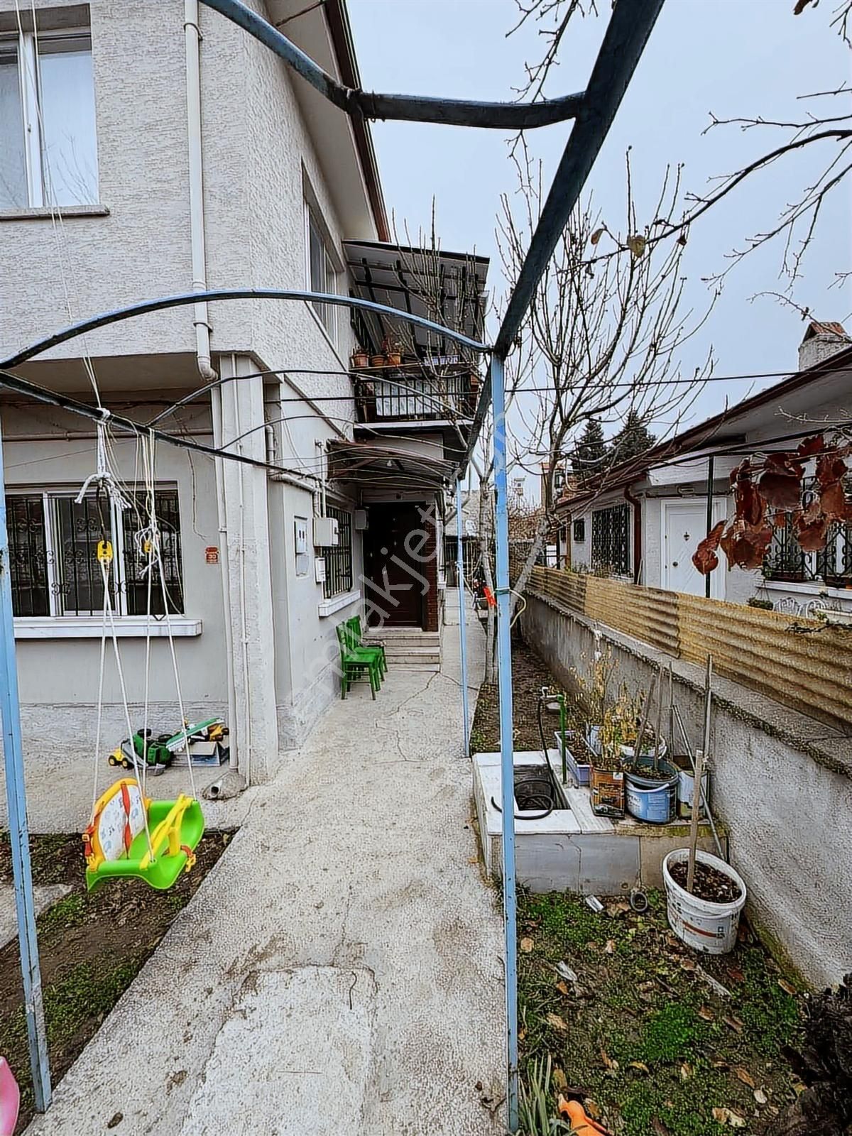 Ertuğrulgazi Mah. Çevre Yolu Yakını Bahçeli Müstakil 2+1 Daire - Görsel 4