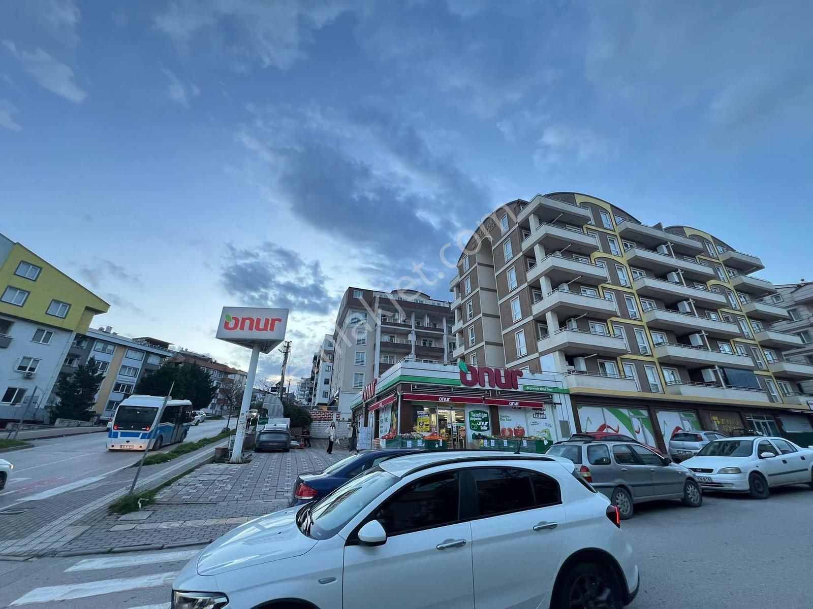 Fiyat Düştü! Yamaner'den Dumlupınarda 2+1 Eşyalı Daire - Görsel 15