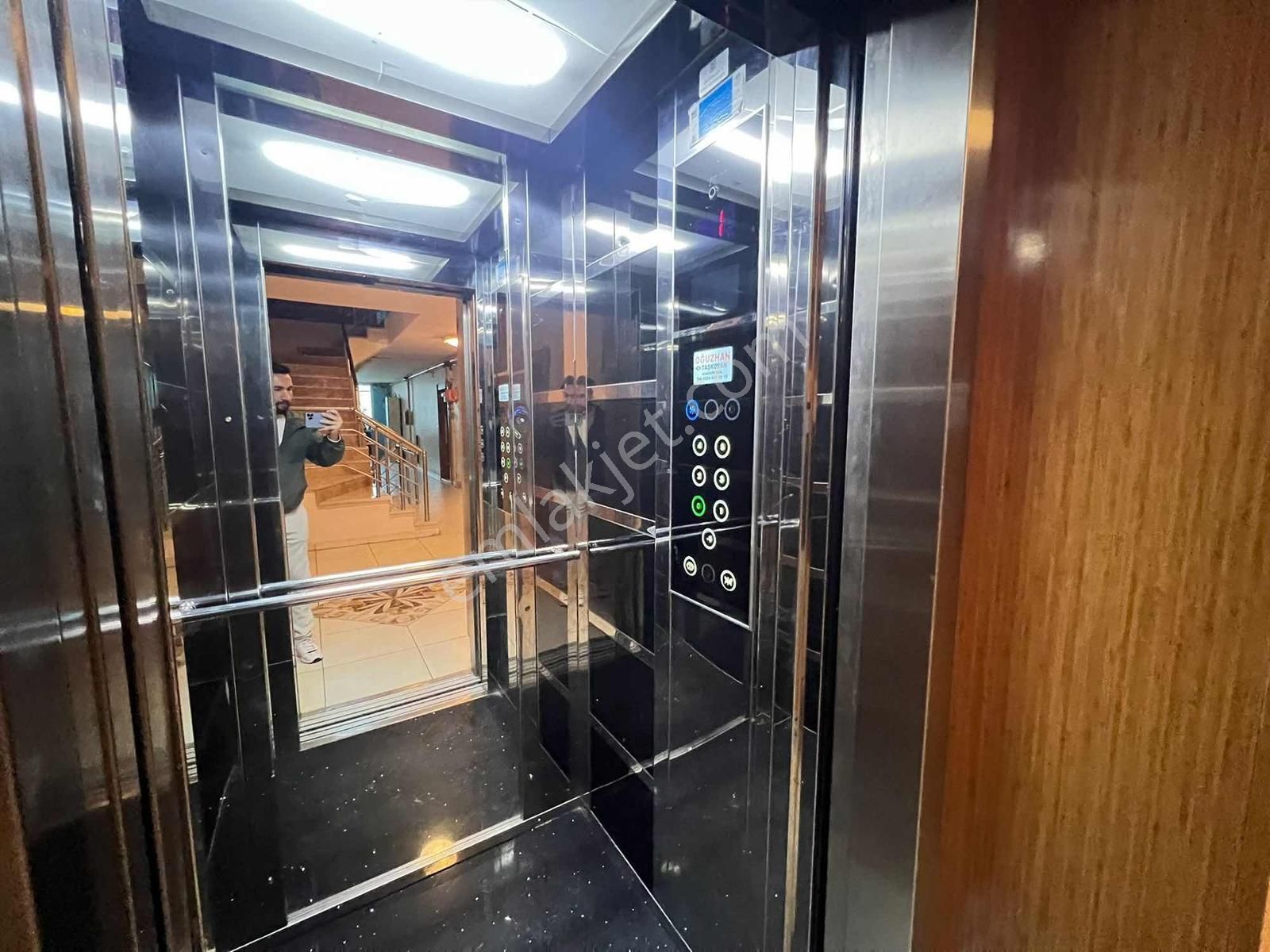 Fiyat Düştü! Yamaner'den Dumlupınarda 2+1 Eşyalı Daire - Görsel 4