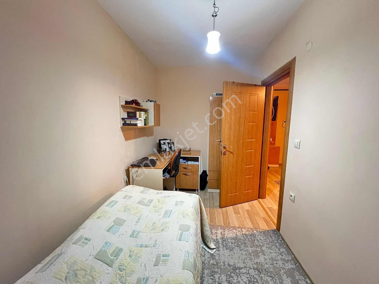 Fiyat Düştü! Yamaner'den Dumlupınarda 2+1 Eşyalı Daire - Görsel 11