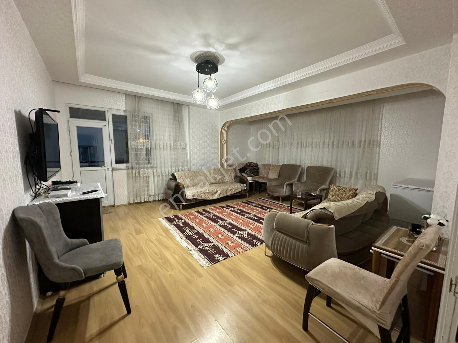 Güneykent"de Hasarsız 3+1 Çok Geniş Ebeveyin Banyolu Fırsat Daire - Görsel 7