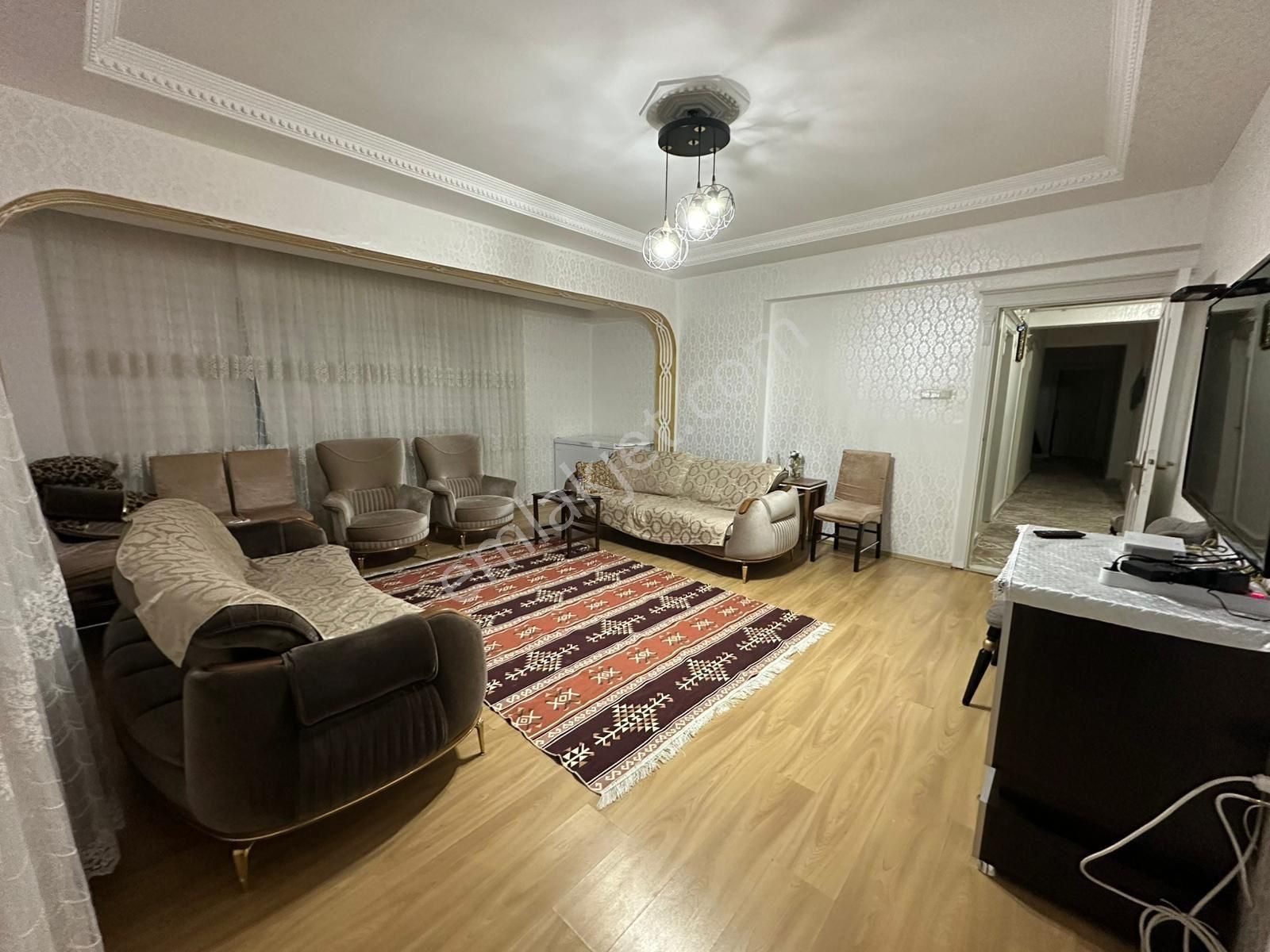 Güneykent"de Hasarsız 3+1 Çok Geniş Ebeveyin Banyolu Fırsat Daire - Görsel 6