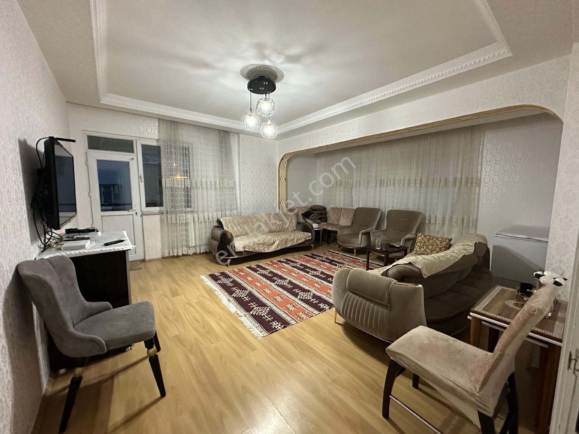 Güneykent"de Hasarsız 3+1 Çok Geniş Ebeveyin Banyolu Fırsat Daire - Görsel 8