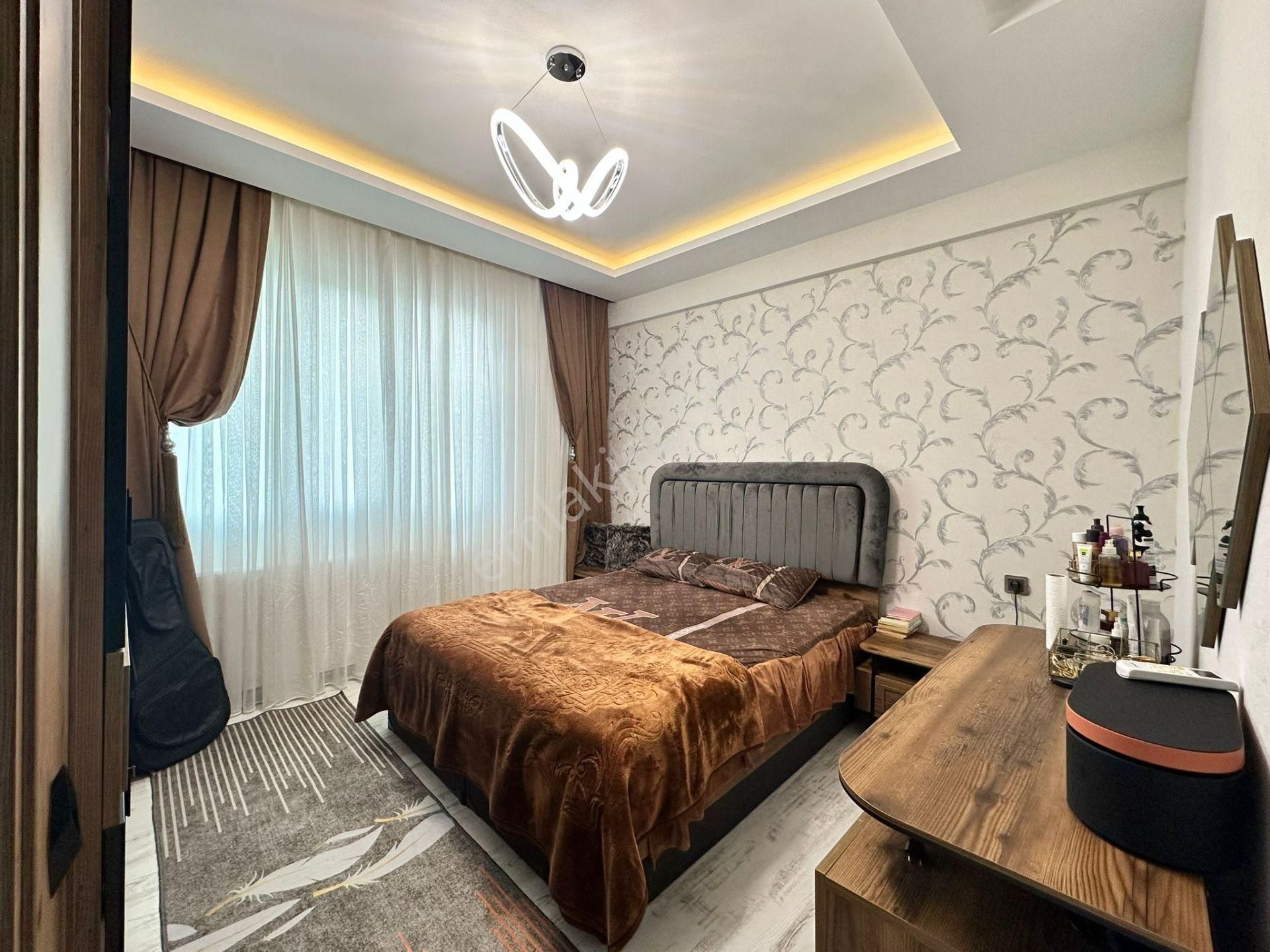 Acil Satılık // Yenişehir 450 Evlerde 2+1 Lüks Daire - Görsel 9