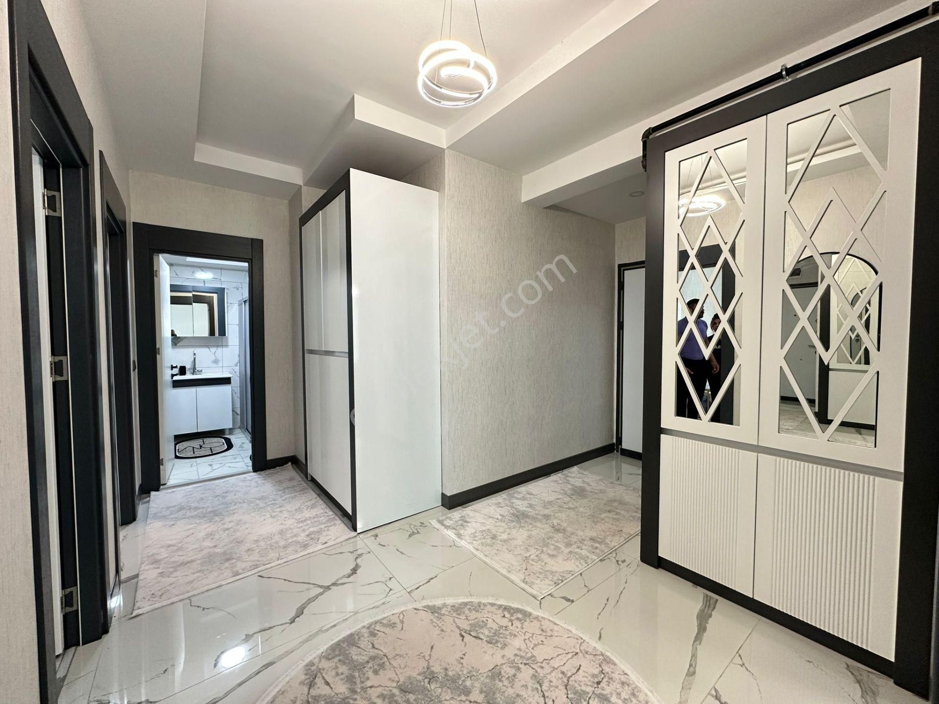 Acil Satılık // Yenişehir 450 Evlerde 2+1 Lüks Daire - Görsel 13