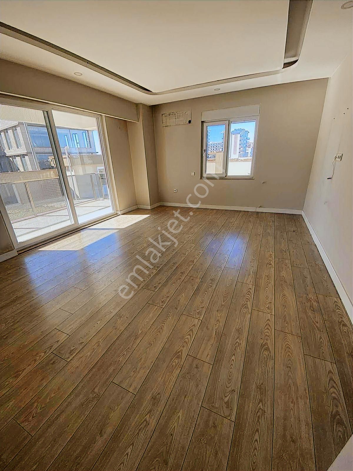 Çok Geniş Kiralık 2+1 - Görsel 13