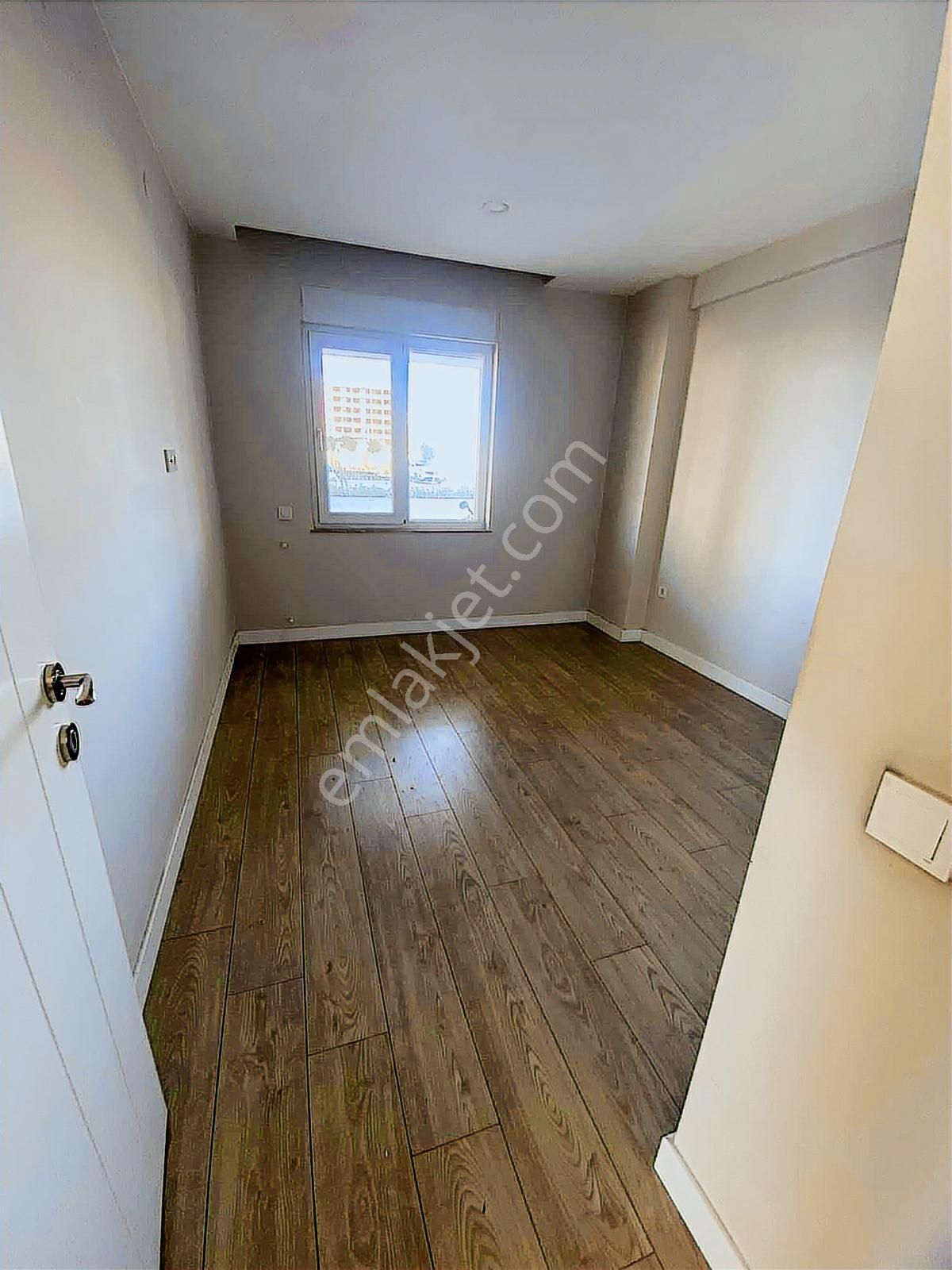 Çok Geniş Kiralık 2+1 - Görsel 2