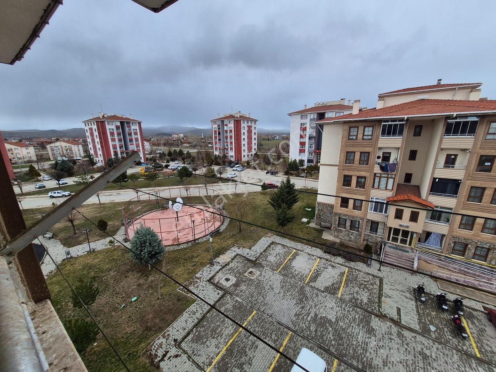 İlbey // Şuhut Yeni Tokilerde "tapusu Hazır" 2+1 Daire - Görsel 12