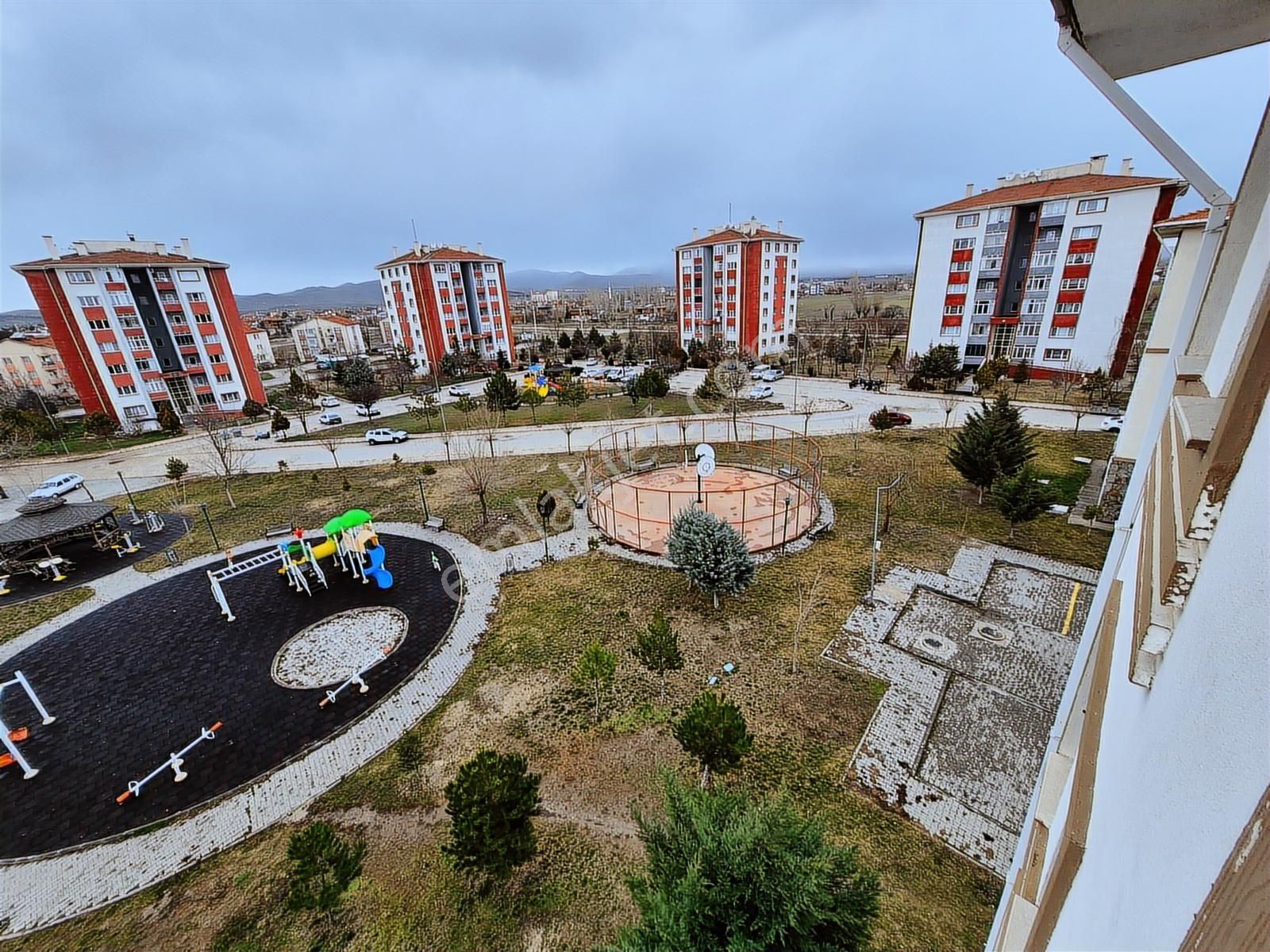 İlbey // Şuhut Yeni Tokilerde "tapusu Hazır" 2+1 Daire - Görsel 10