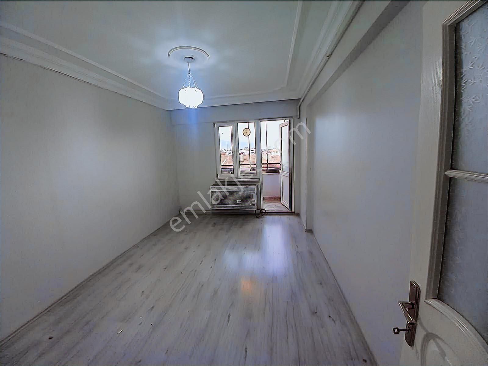 Atatürk Caddesi Üzeri Asansörlü Kiralık 3+1 Daîre - Görsel 14
