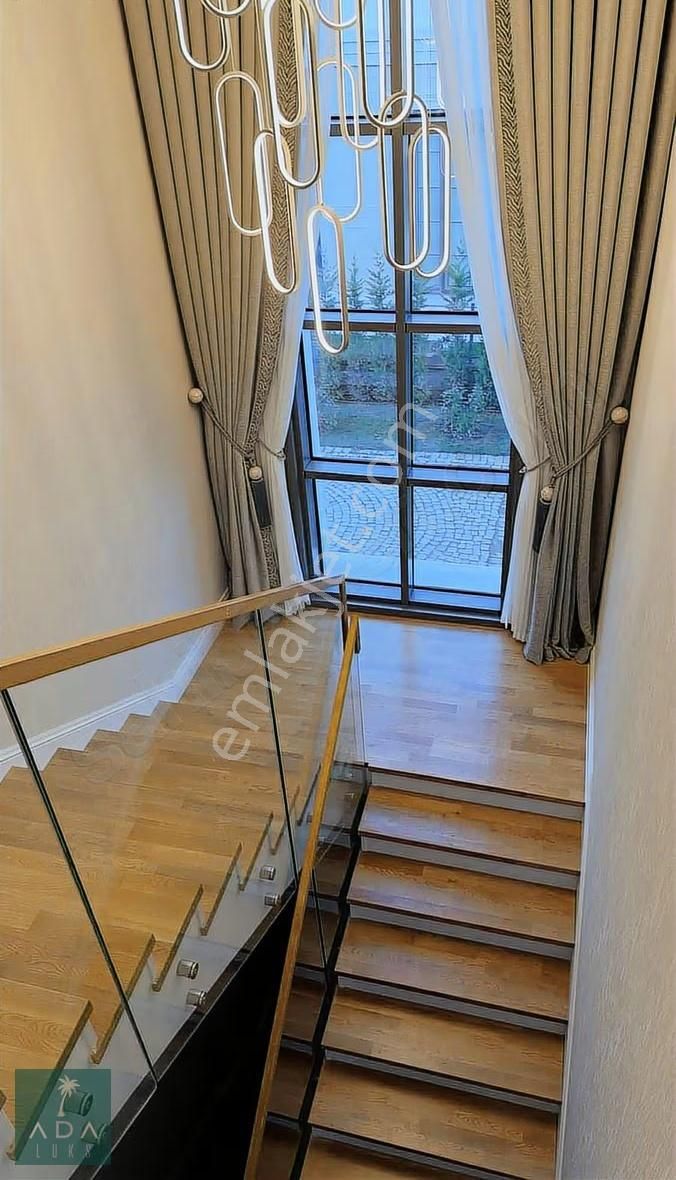 Çekmeköy Çınarköy Emlak Konutlarında 5+2 Lüks Villa - Görsel 3