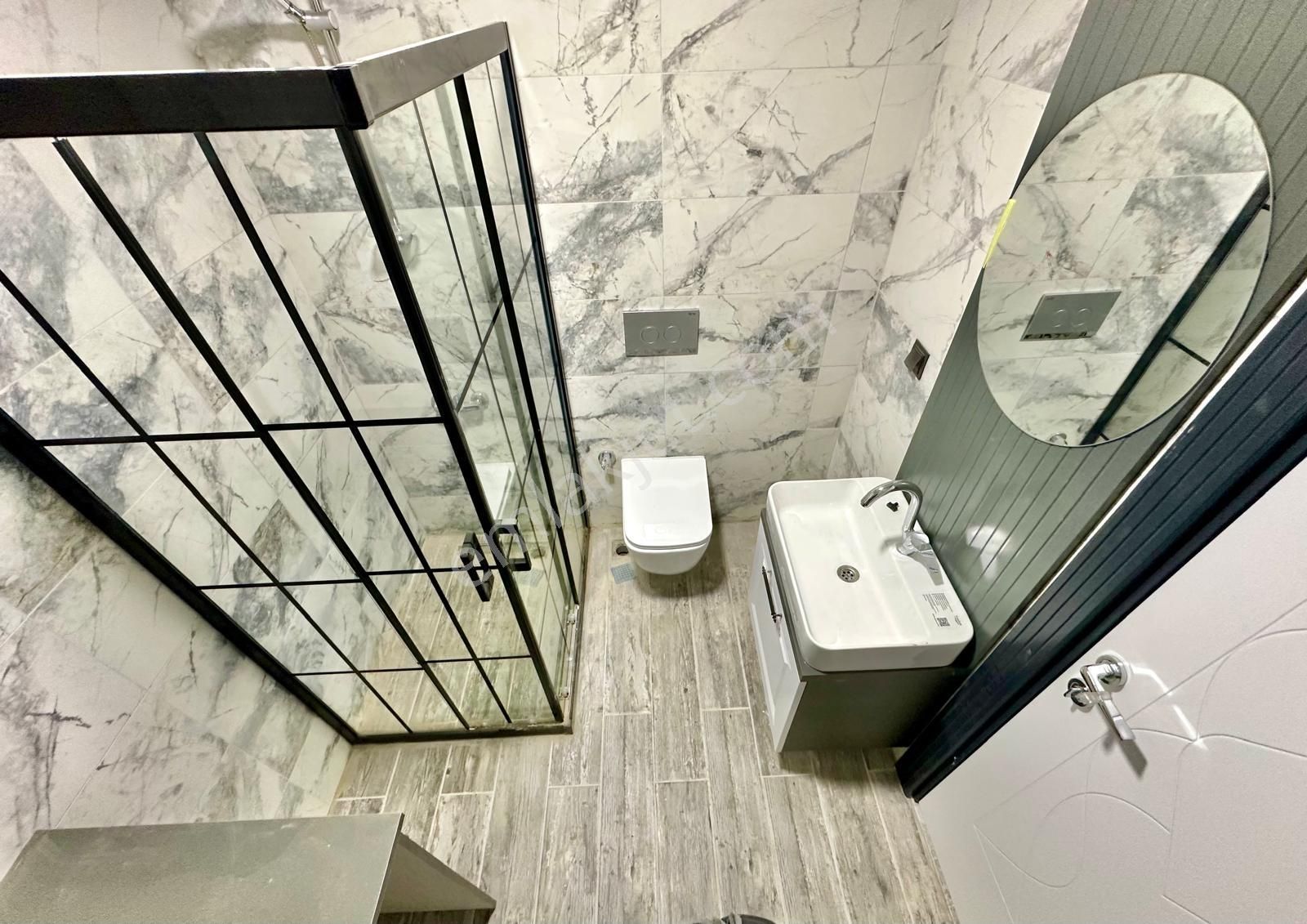 ⭐yetkili Ay Emlak'tan⭐yerden Isıtmalı Kapalı Balkonlu Şık Tasarımlı Ön Cephe Satılık 1+1 Lüks Daire - Görsel 12