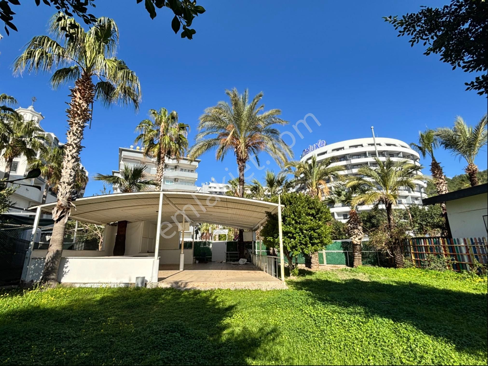 Alanya Konaklı Simge Sitesi Denize Sıfır Satılık 2+1 Eşyalı Daire - Görsel 23