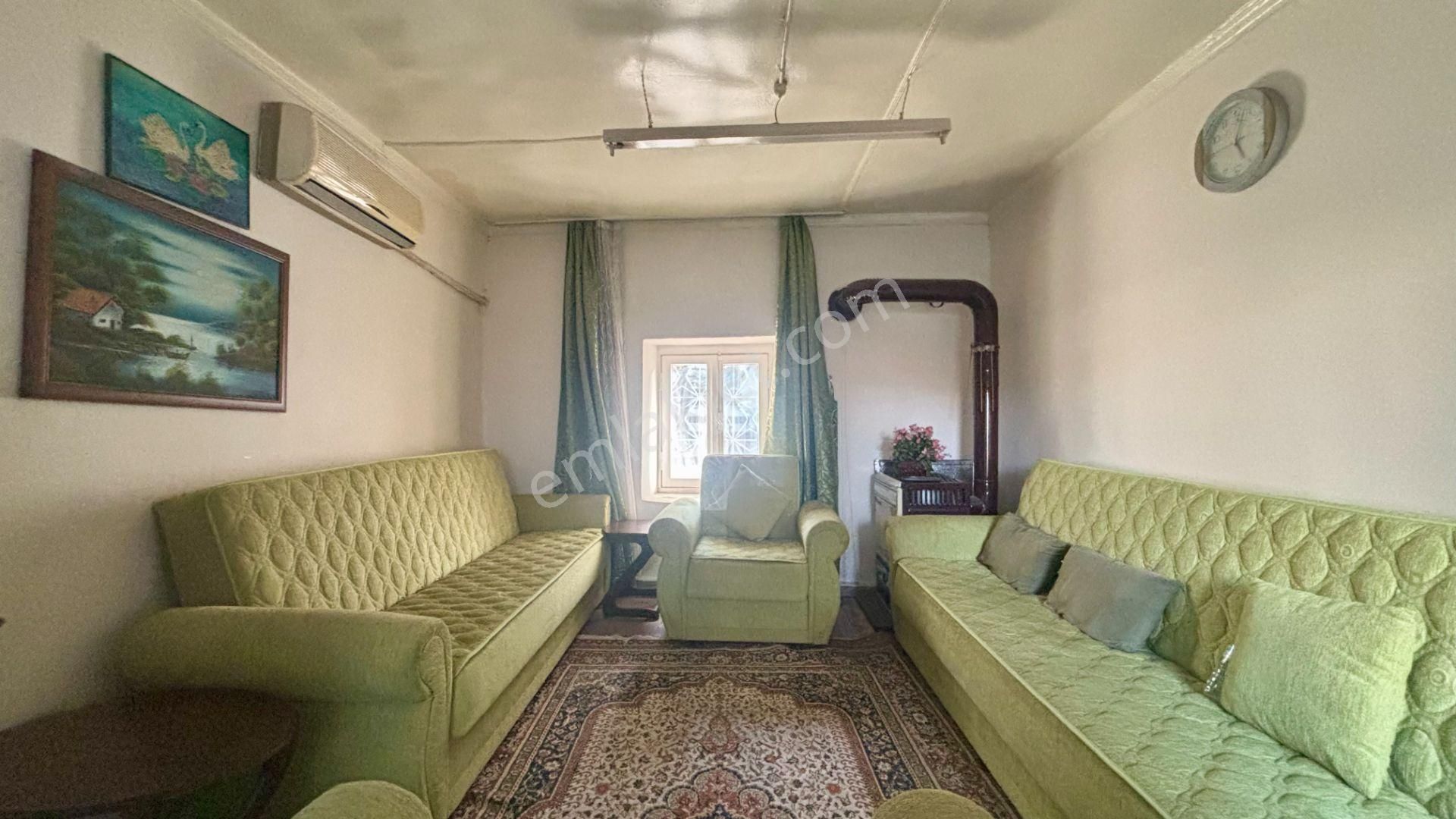 İki Katlı Bahçeli Merkezi Konumlu Müstakil Ev Konak Mirali Mh. - Görsel 3