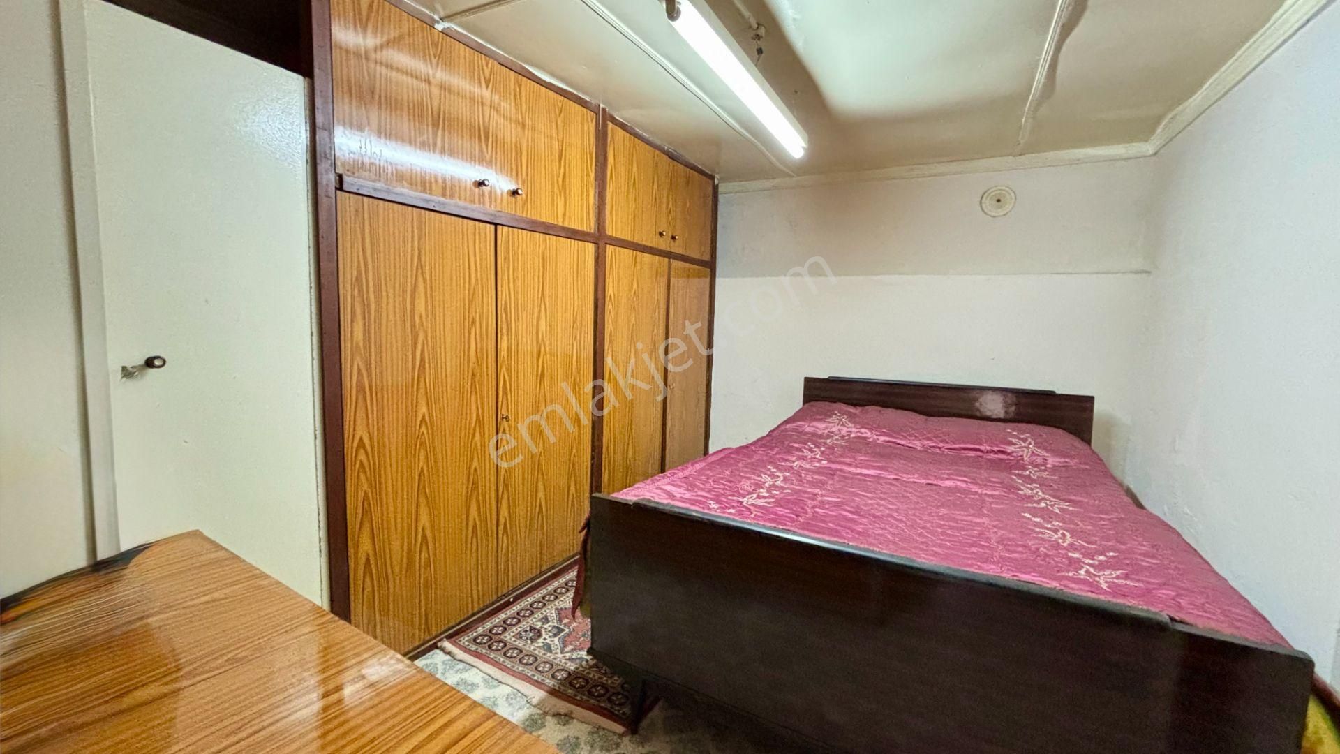 İki Katlı Bahçeli Merkezi Konumlu Müstakil Ev Konak Mirali Mh. - Görsel 8