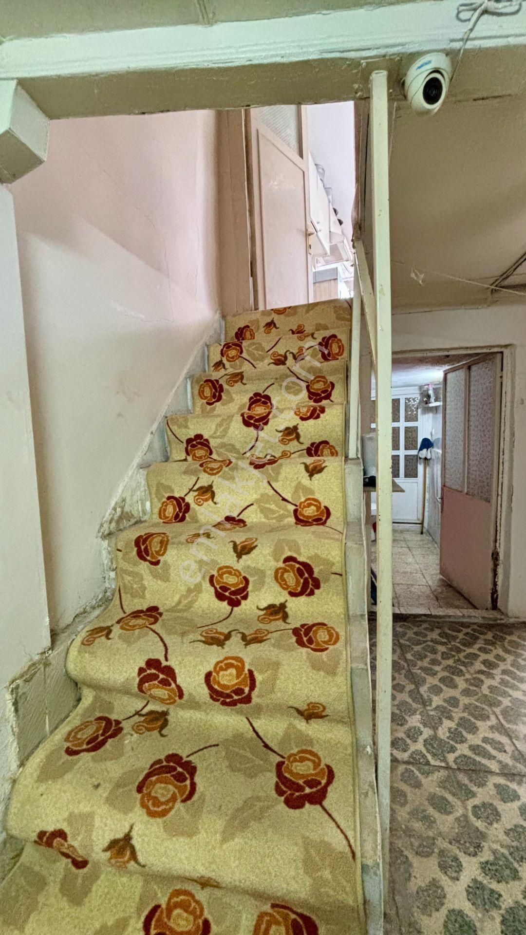 İki Katlı Bahçeli Merkezi Konumlu Müstakil Ev Konak Mirali Mh. - Görsel 19