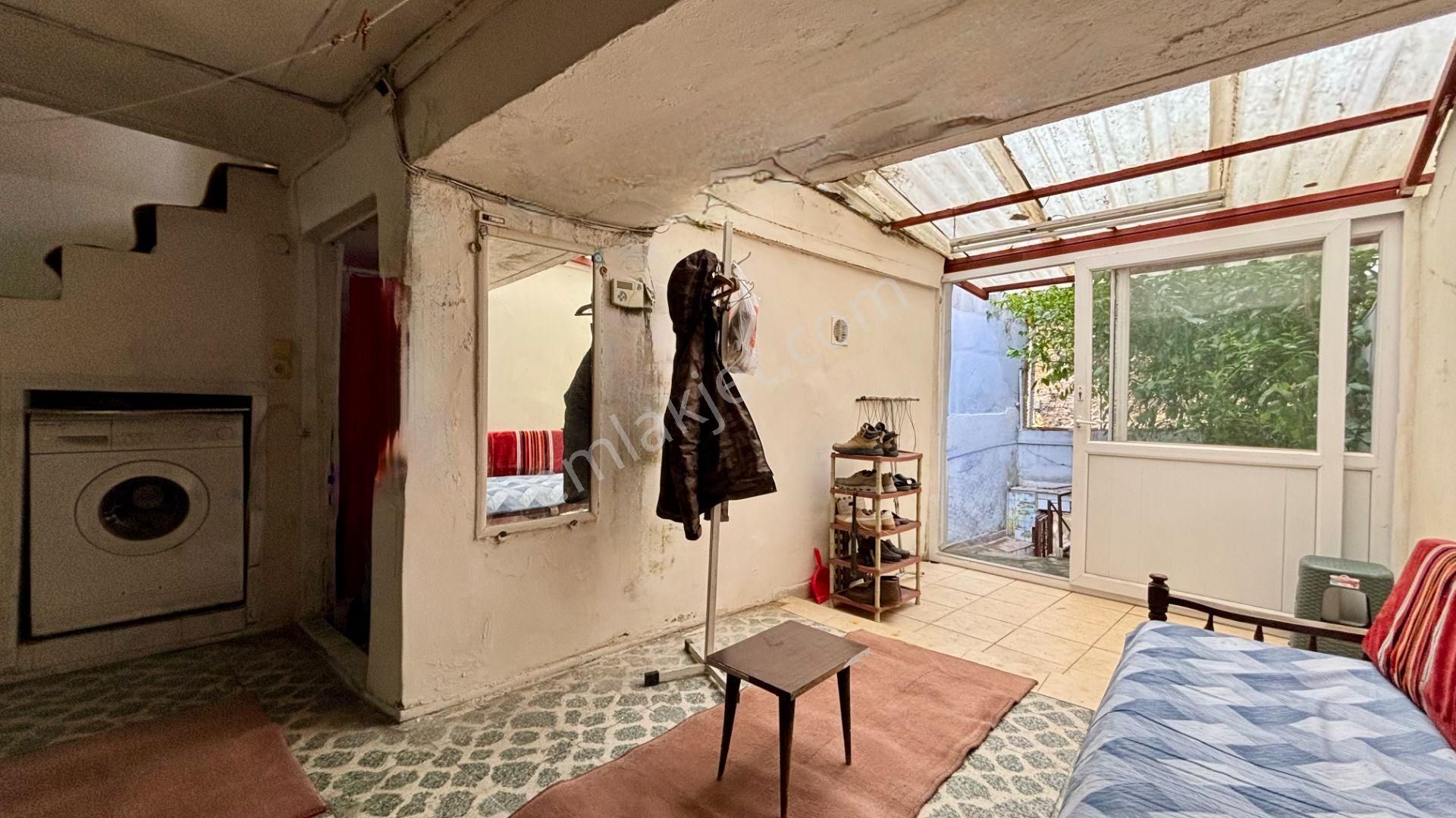 İki Katlı Bahçeli Merkezi Konumlu Müstakil Ev Konak Mirali Mh. - Görsel 7