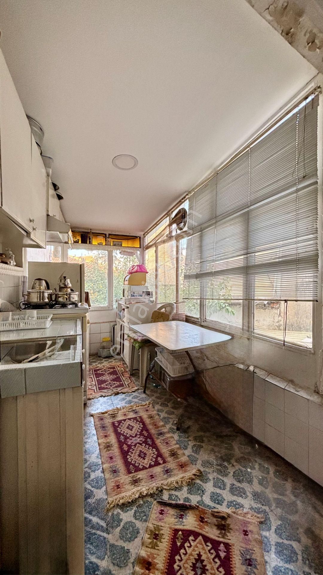 İki Katlı Bahçeli Merkezi Konumlu Müstakil Ev Konak Mirali Mh. - Görsel 13