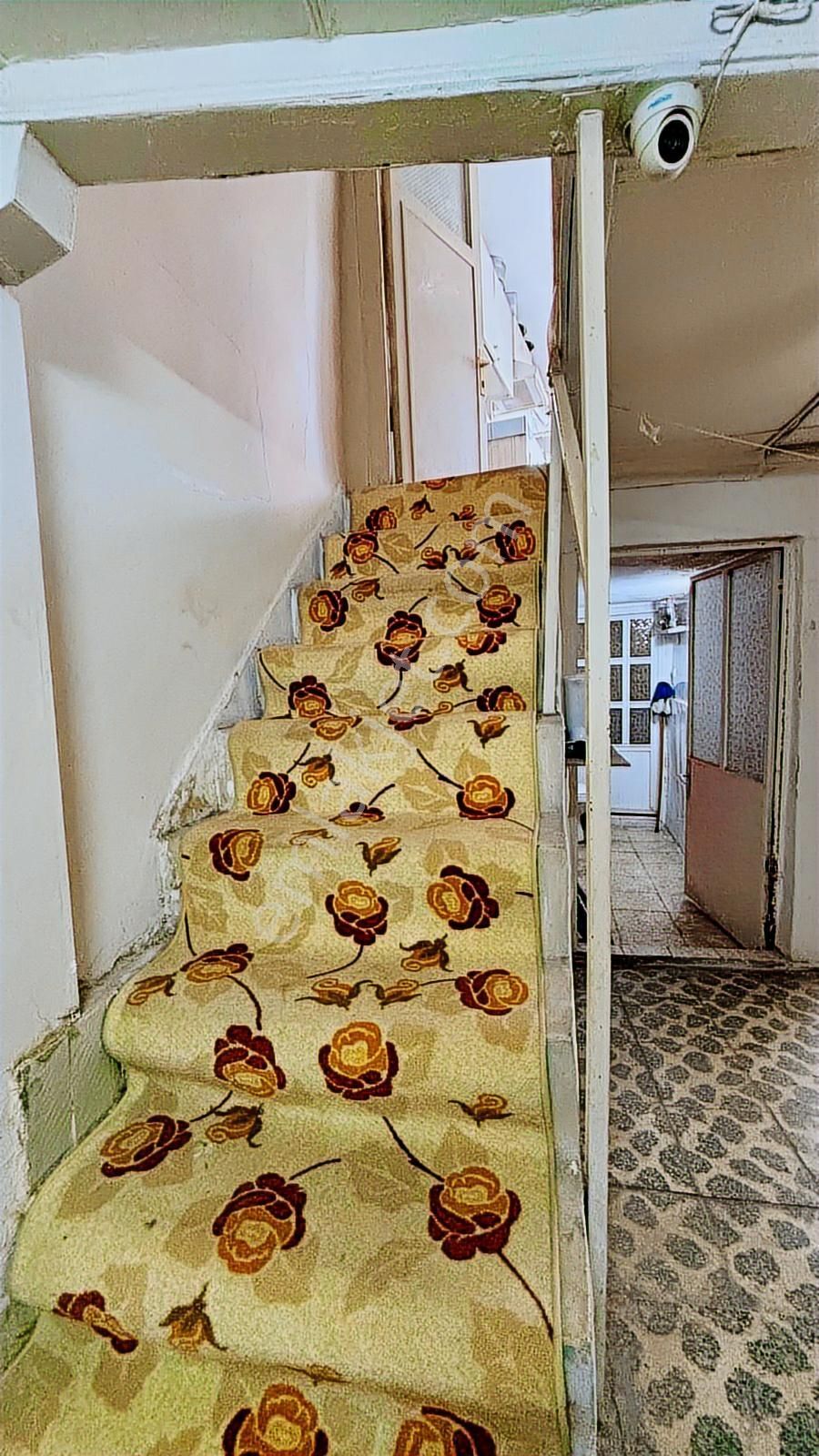 İki Katlı Bahçeli Merkezi Konumlu Müstakil Ev Konak Mirali Mh. - Görsel 19