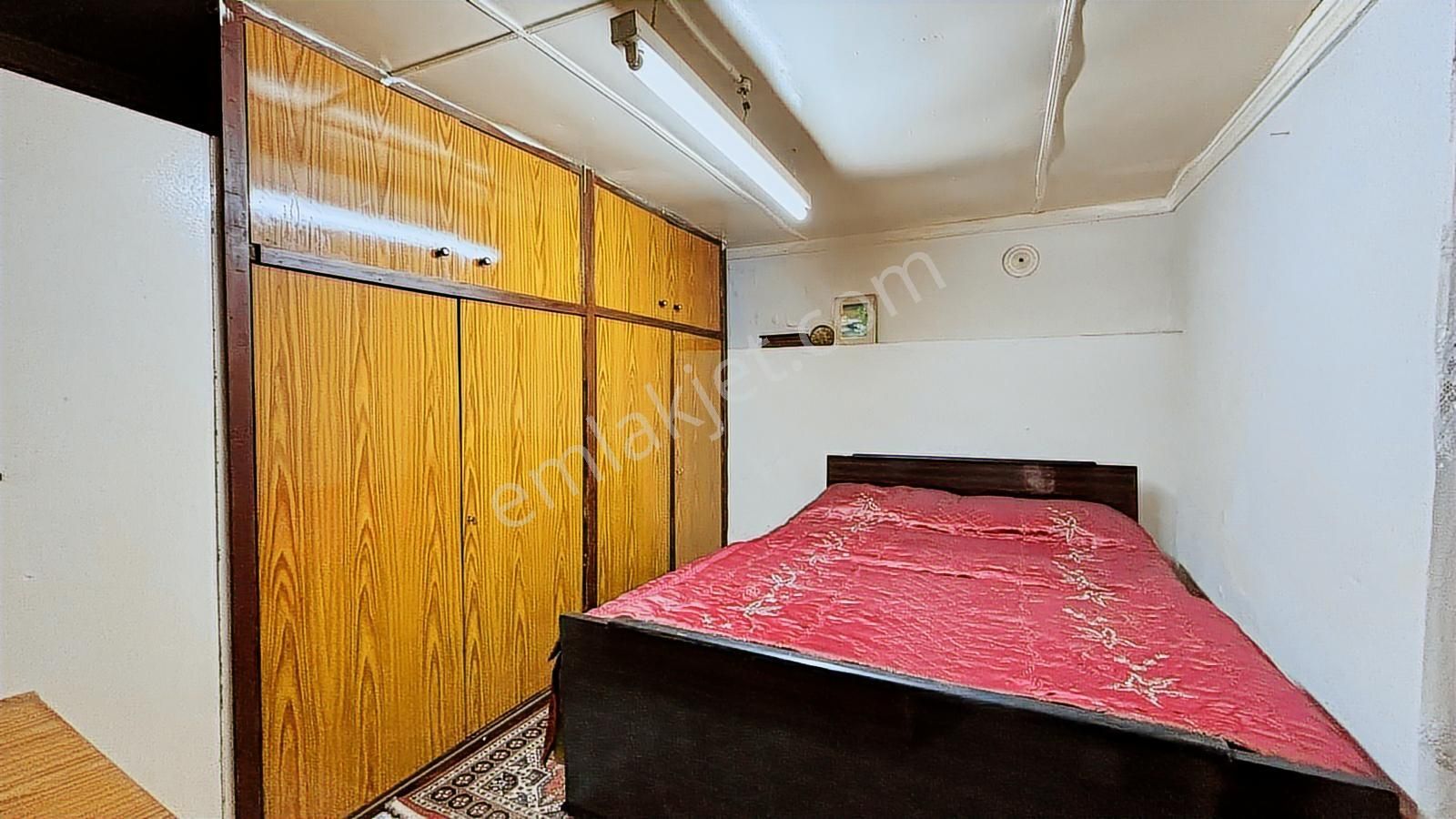 İki Katlı Bahçeli Merkezi Konumlu Müstakil Ev Konak Mirali Mh. - Görsel 6