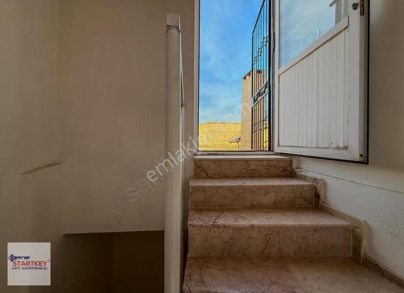 Yenifoça Marina Yakını Satılık 3+1 Teraslı Yazlık - Görsel 15