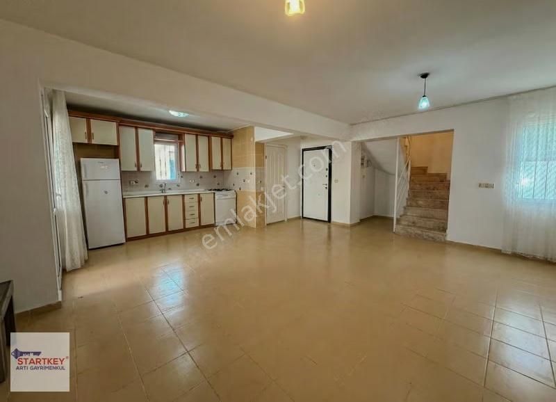 Yenifoça Marina Yakını Satılık 3+1 Teraslı Yazlık - Görsel 19