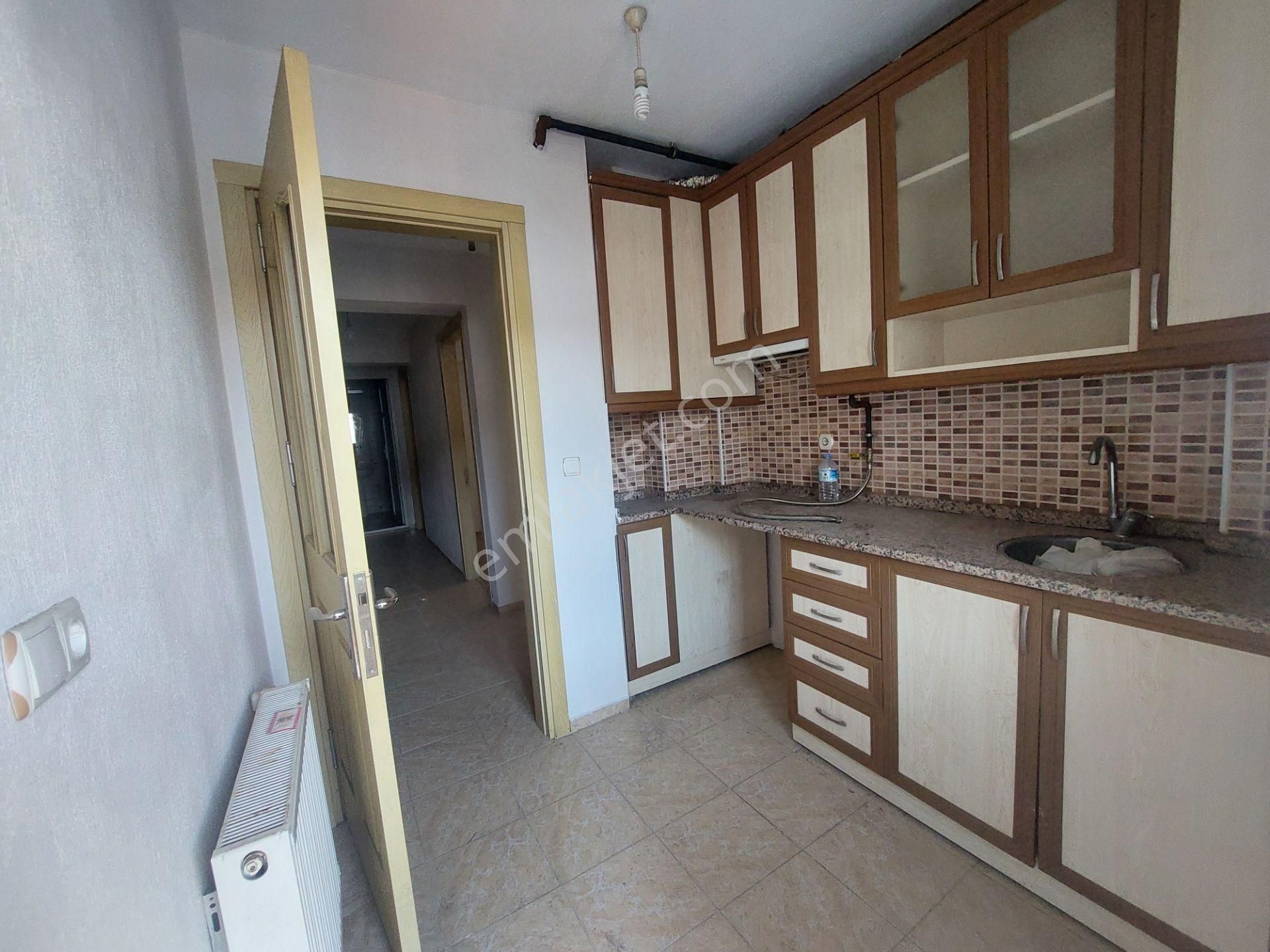 Buca Yıldız Mah. Kapalı Mutfak D.gazlı 85m2 2+1 Daire - Görsel 11