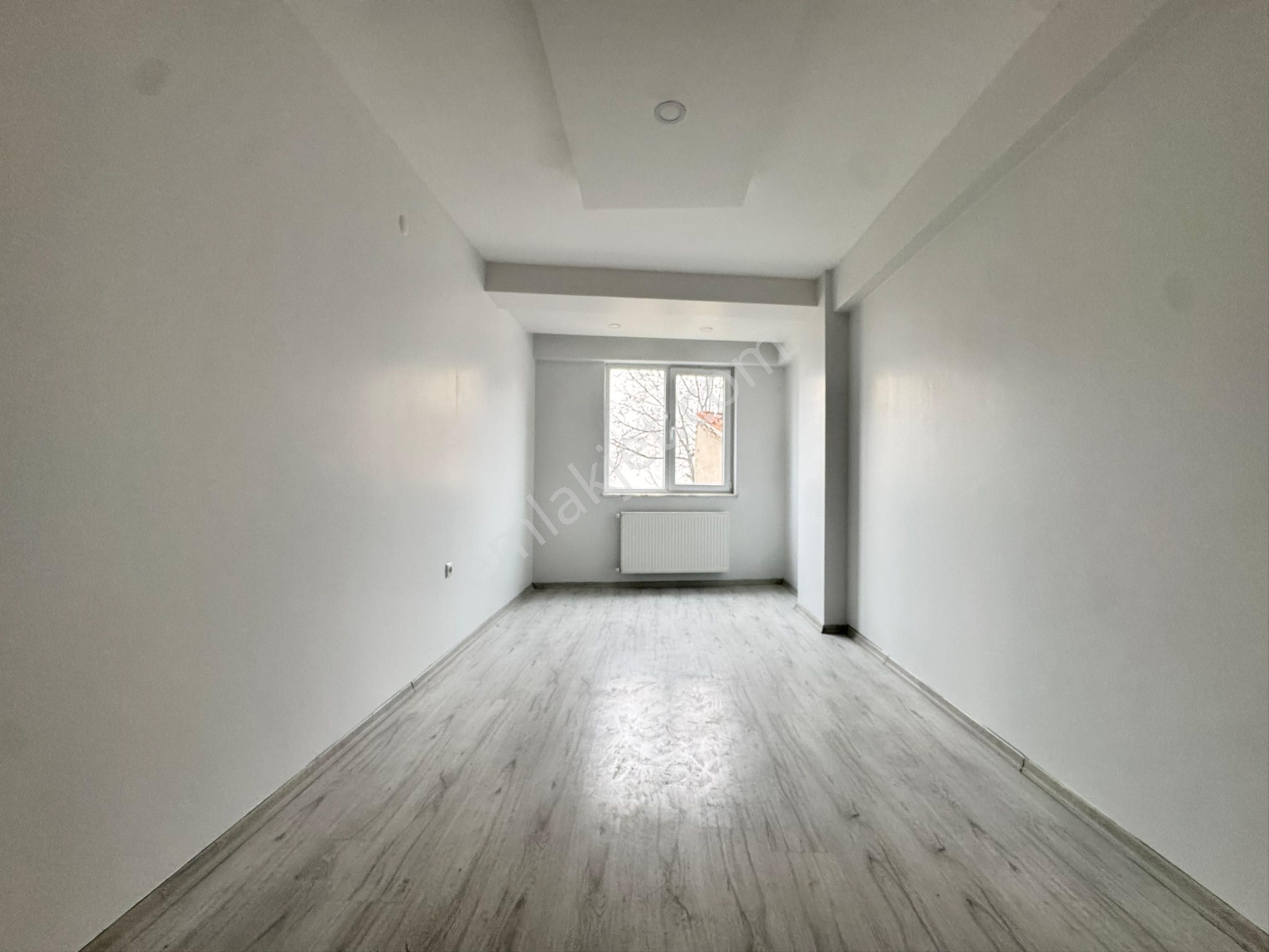 Pera'dan Derman Caddesi Yanı Kiralık 2+1 Asansörlü Daire - Görsel 15