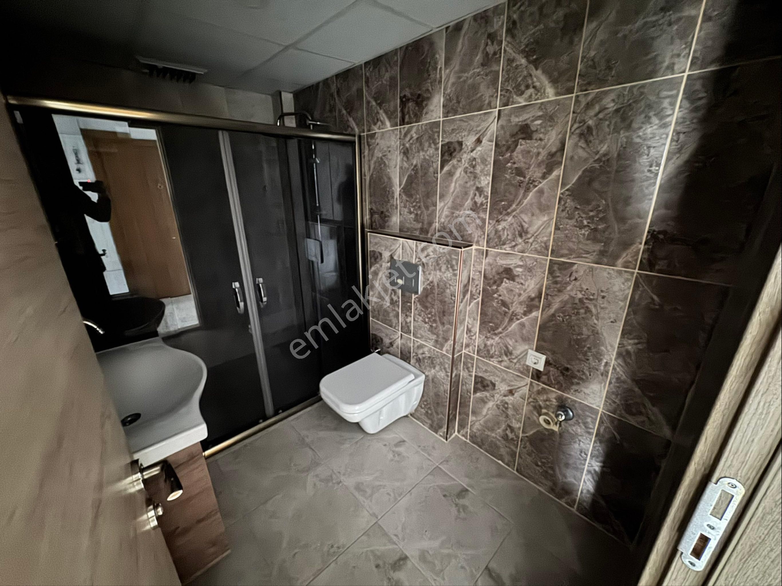Pera'dan Derman Caddesi Yanı Kiralık 2+1 Asansörlü Daire - Görsel 18