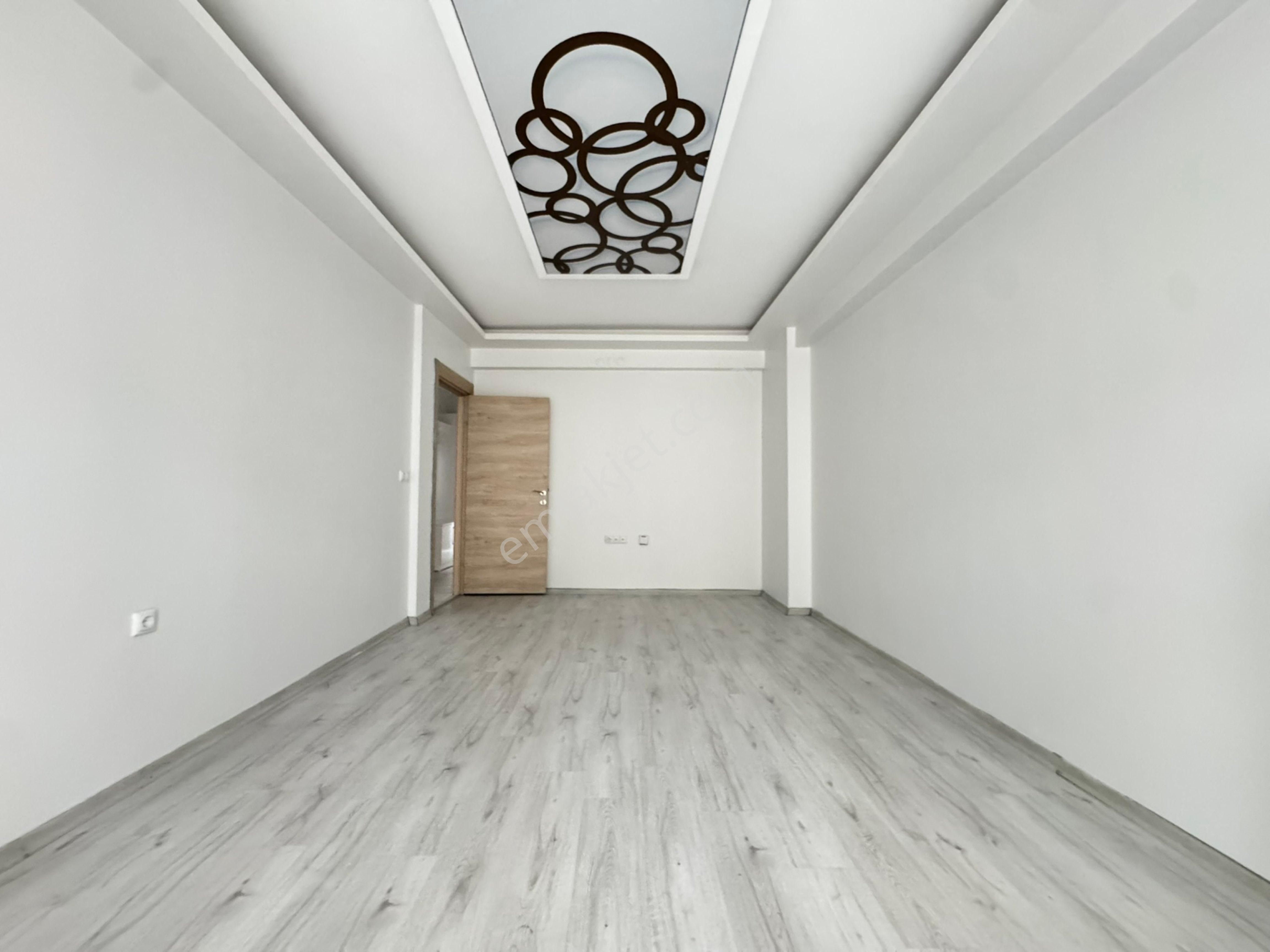 Pera'dan Derman Caddesi Yanı Kiralık 2+1 Asansörlü Daire - Görsel 8