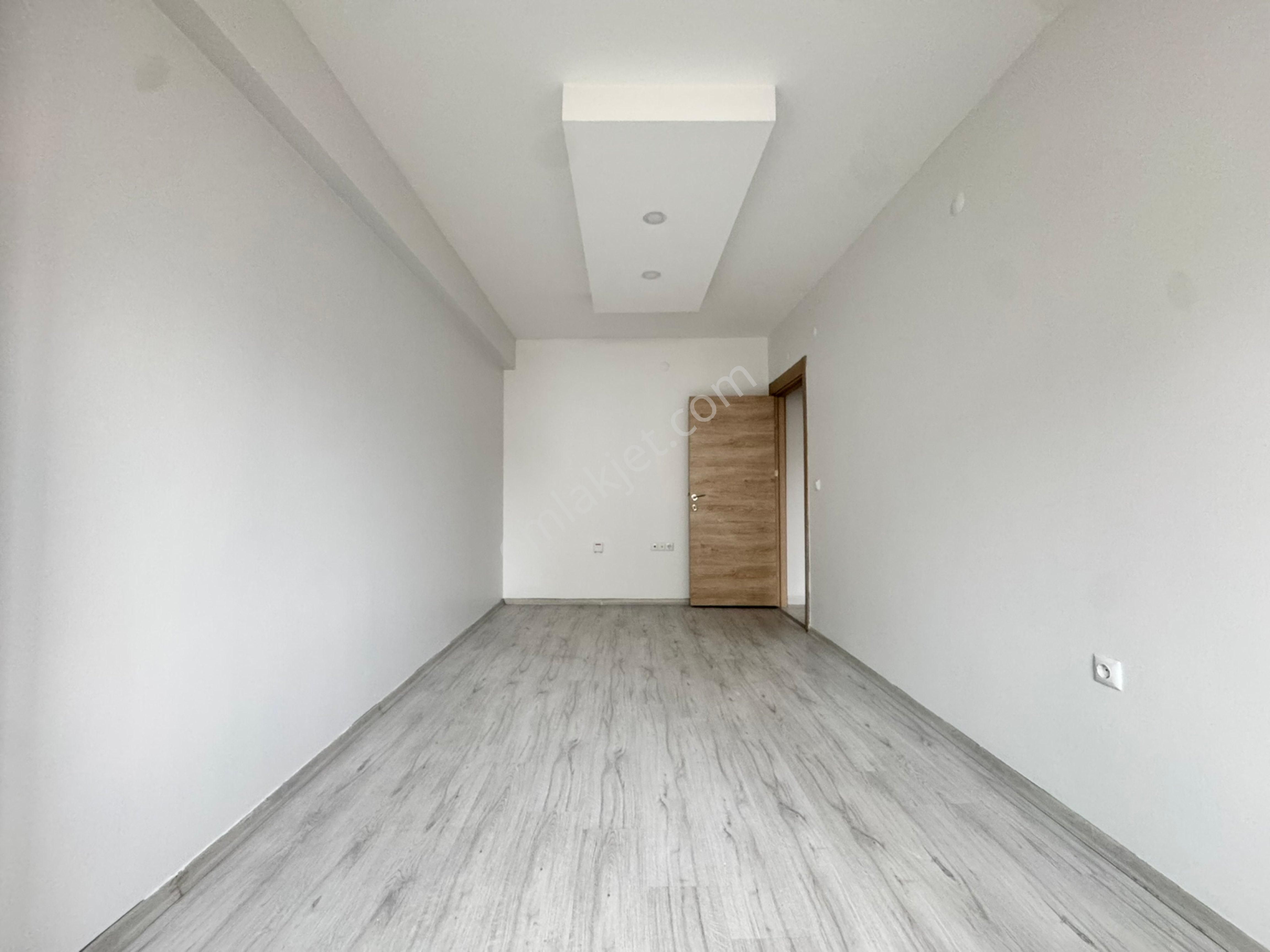 Pera'dan Derman Caddesi Yanı Kiralık 2+1 Asansörlü Daire - Görsel 16