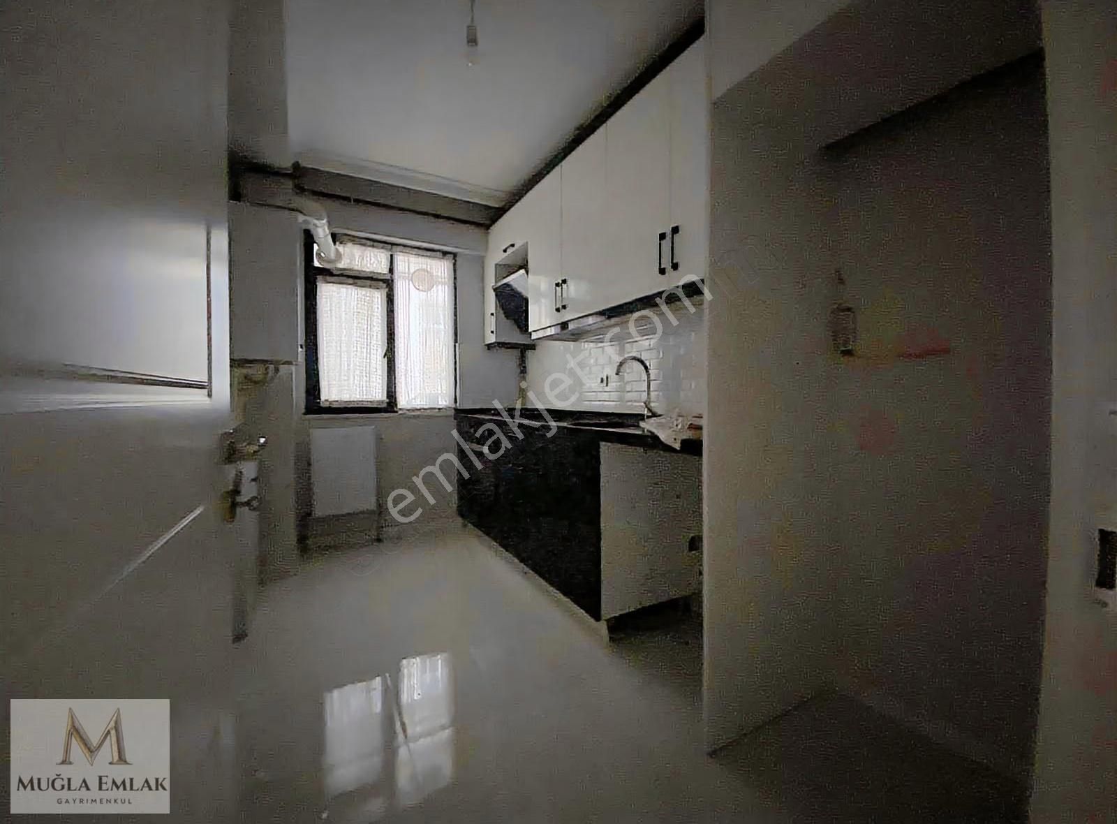 Muğla Emlaktan Bağlarbaşında Otoparklı 75m 2+1 Asansörlü Daire - Görsel 32