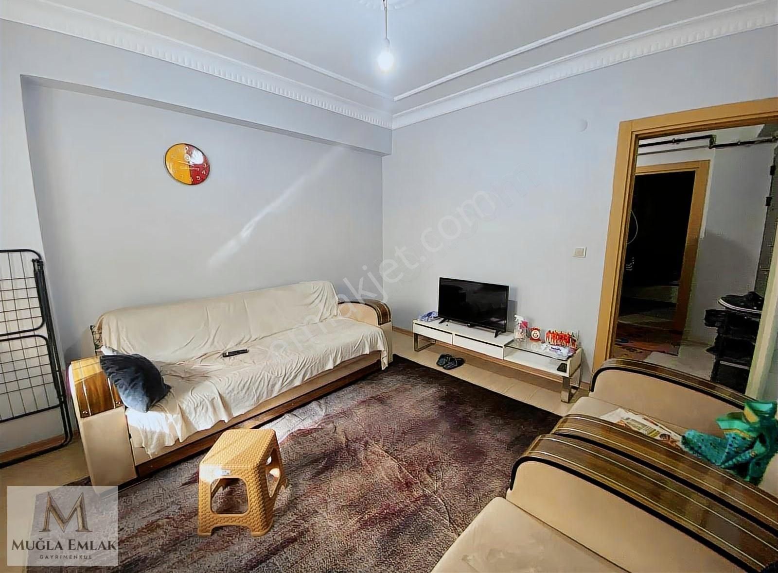 Muğla Emlaktan Gönenli Cami Yakını 60m 1+1 İskanlı Düz Giriş - Görsel 2