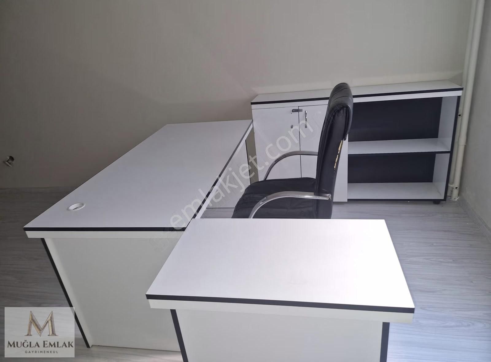 Muğla Emlaktan Gop Meydanda 30m Eşyalı Asansörlü Ofis Büro - Görsel 6