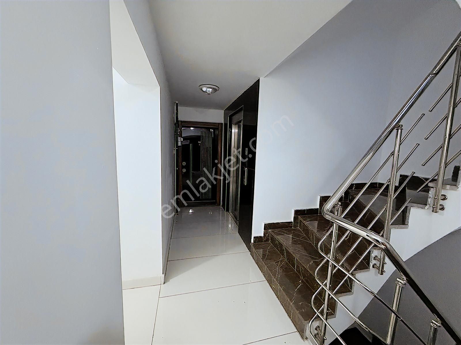 Arel'den Yücetepe Akdeniz Cd Üstünde Yeni Bina 2 Kat Kombili 2+1 - Görsel 31