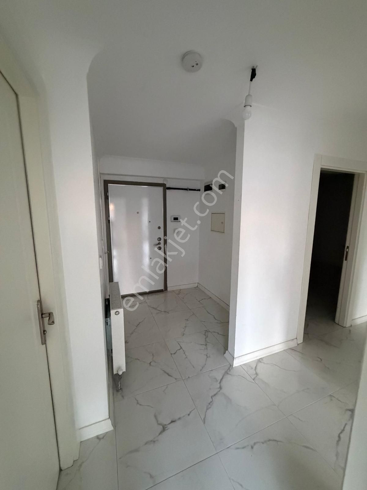 Arel'den Yücetepe Akdeniz Cd Üstünde Yeni Bina 2 Kat Kombili 2+1 - Görsel 10