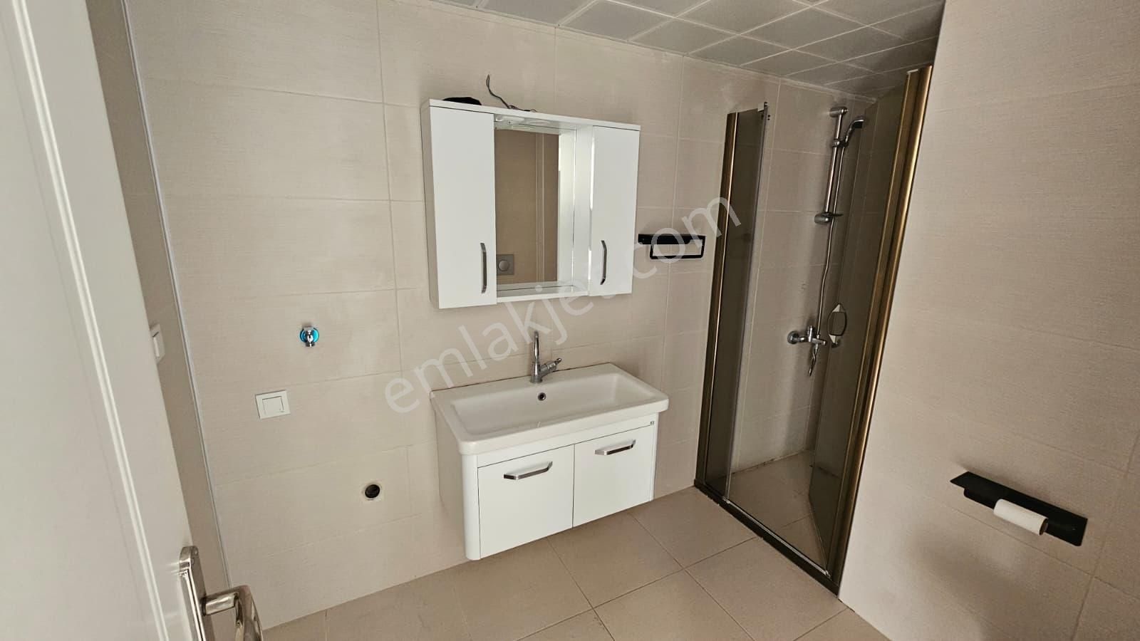 Arel'den Yücetepe Akdeniz Cd Üstünde Yeni Bina 2 Kat Kombili 2+1 - Görsel 26