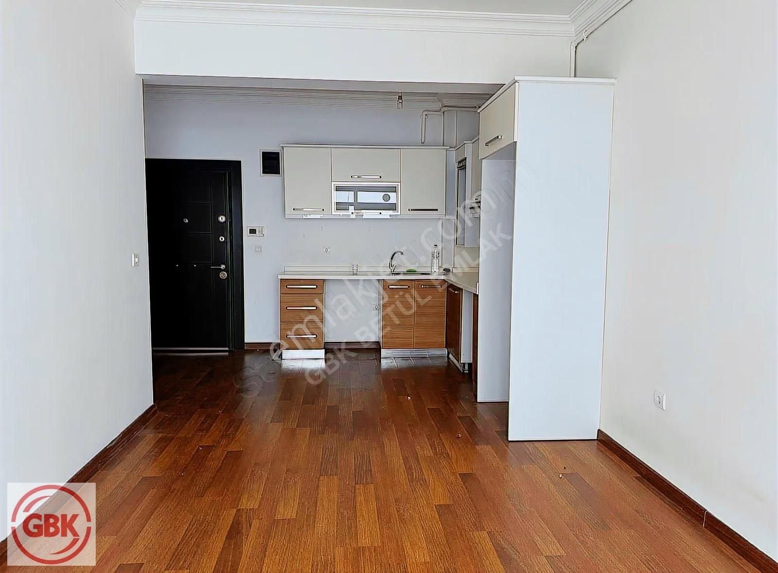 Açın Caddesi B.esat Tarafı Asansörlü Bakımlı 1+1 Kiralık Daire - Görsel 14