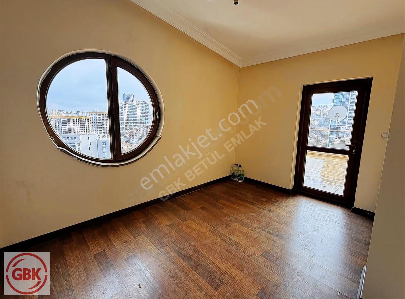 Açın Caddesi B.esat Yakını | Teraslı, Manzaralı Ve Geniş 3+1 - Görsel 18