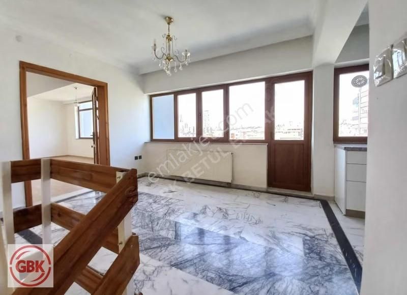 Oranda Katta Özel Tasarımlı 5+1 Tripleks | 280 M² - Görsel 35