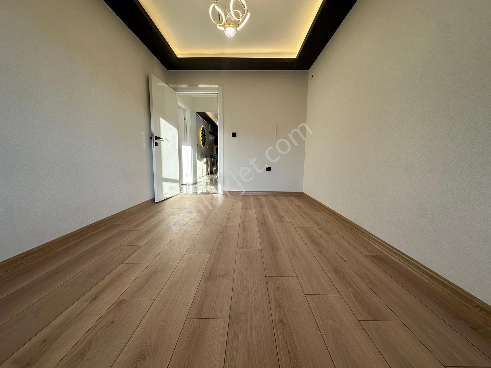 Osmangazi Mah Ultra Lüx Yapıda Orta Katta Asansörlü 3+1 - Görsel 21