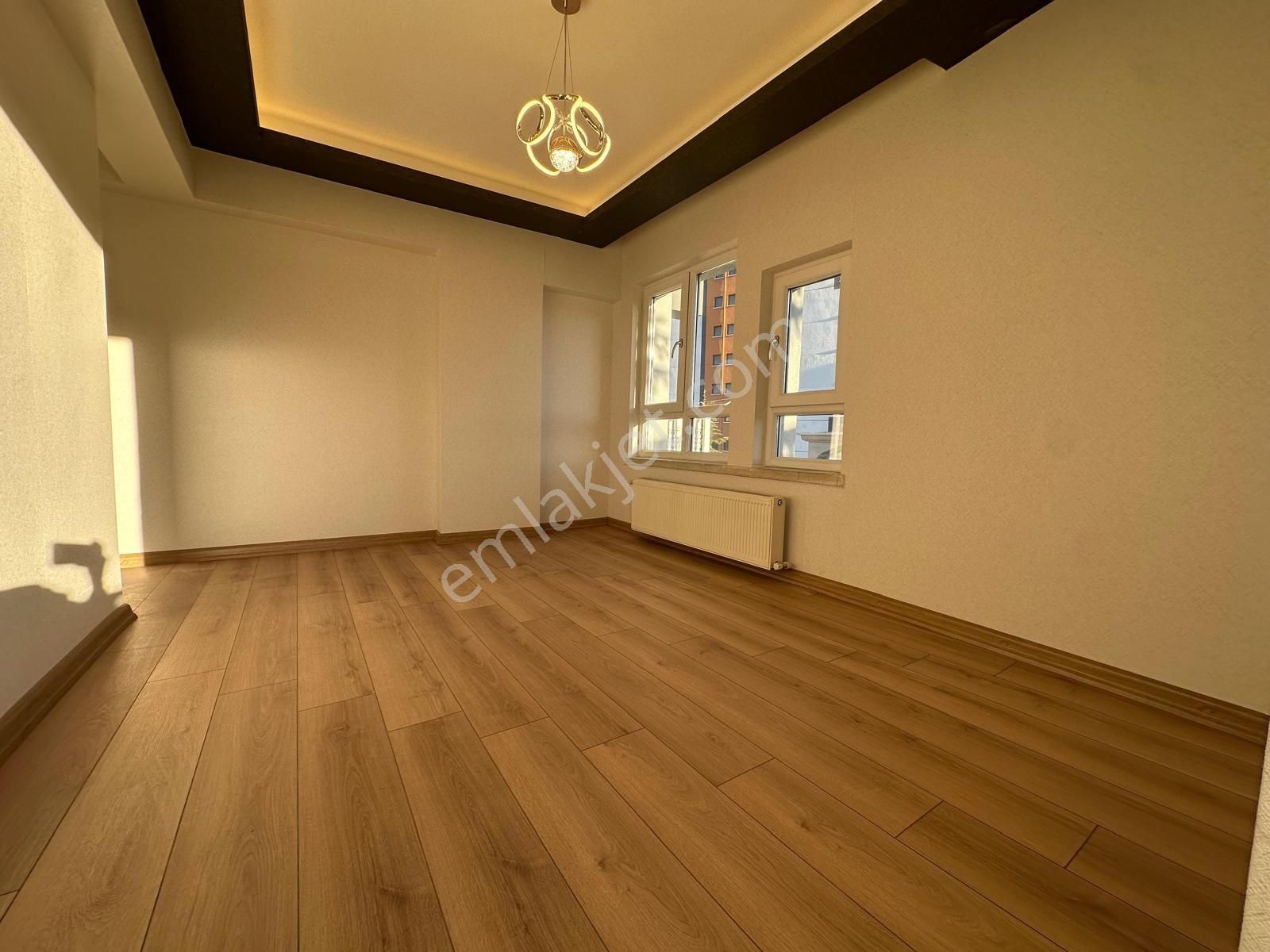 Osmangazi Mah Ultra Lüx Yapıda Orta Katta Asansörlü 3+1 - Görsel 15