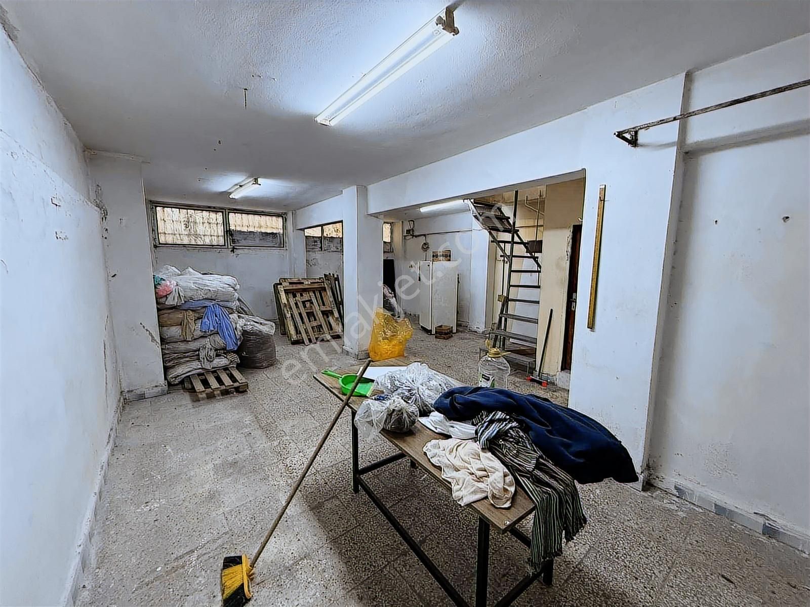 Remax Ozan Tandoğan 103/b Sk Tekstilcilerin Merkezinde Köşebaşı - Görsel 11