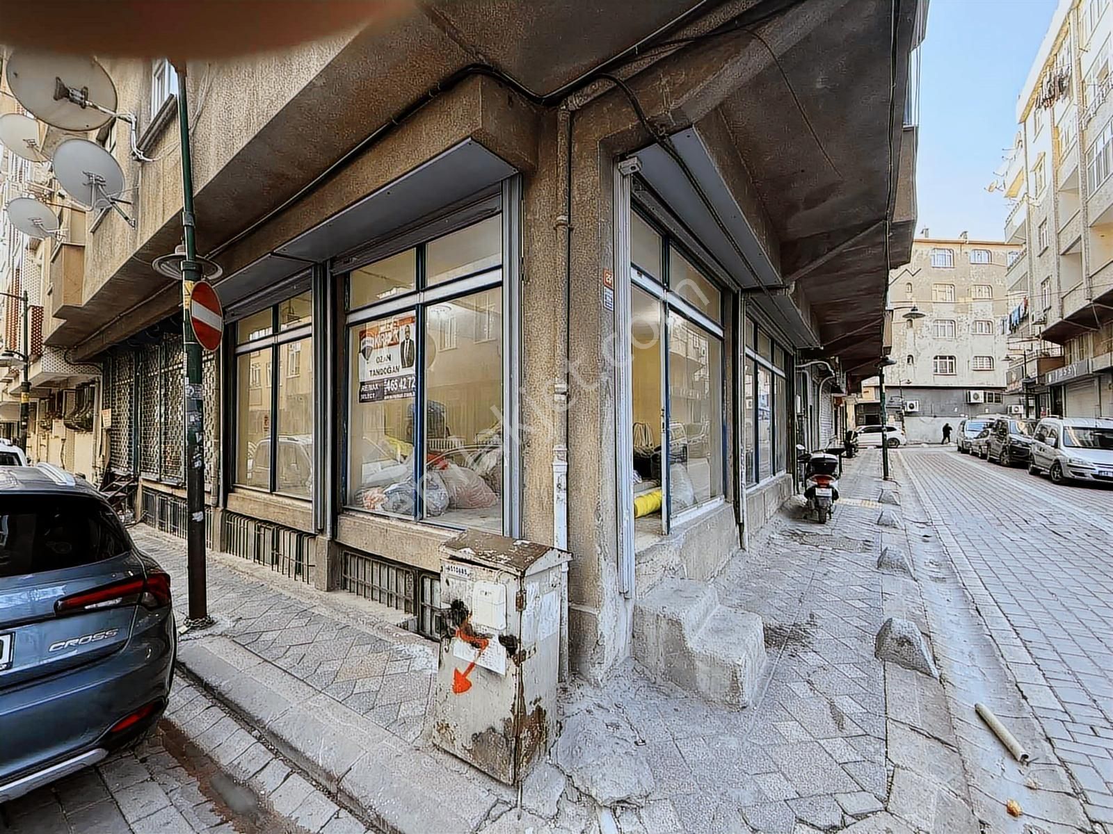 Remax Ozan Tandoğan 103/b Sk Tekstilcilerin Merkezinde Köşebaşı - Görsel 9