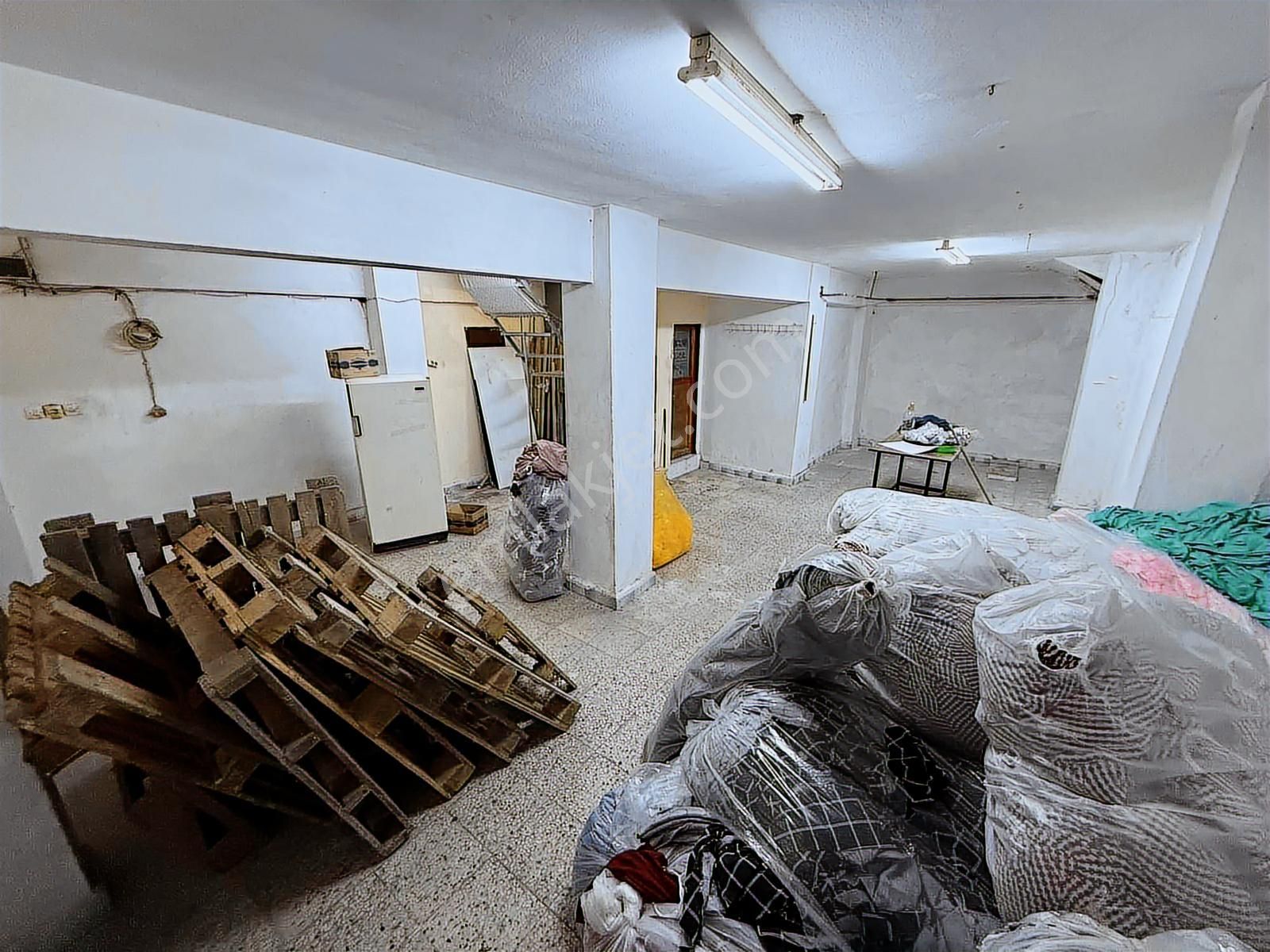 Remax Ozan Tandoğan 103/b Sk Tekstilcilerin Merkezinde Köşebaşı - Görsel 3