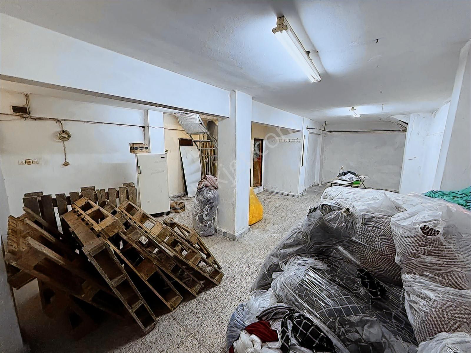 Remax Ozan Tandoğan 103/b Sk Tekstilcilerin Merkezinde Köşebaşı - Görsel 2