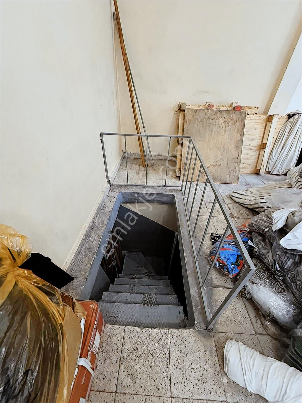 Remax Ozan Tandoğan 103/b Sk Tekstilcilerin Merkezinde Köşebaşı - Görsel 10