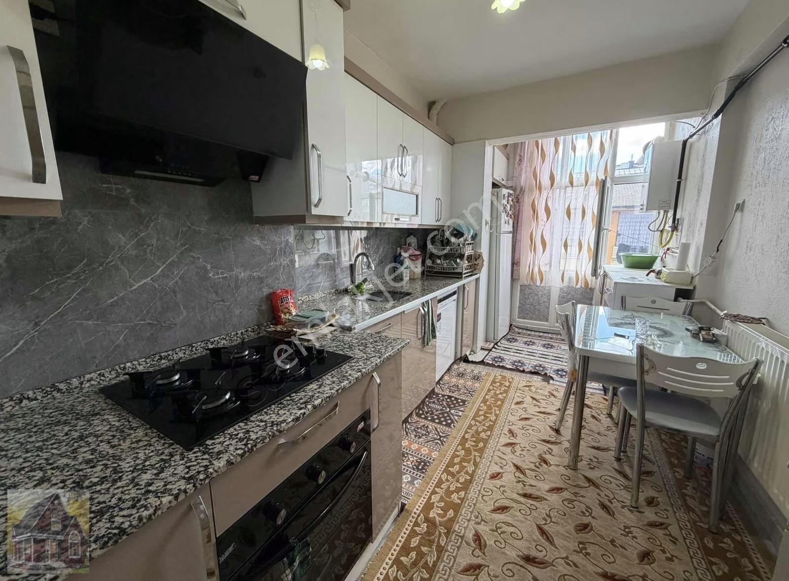 105 Evlerde Bakımlı Satılık Daire - Görsel 7