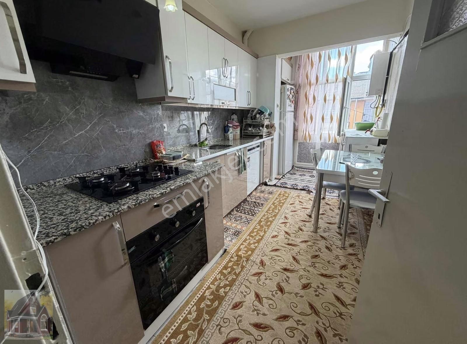 105 Evlerde Bakımlı Satılık Daire - Görsel 3