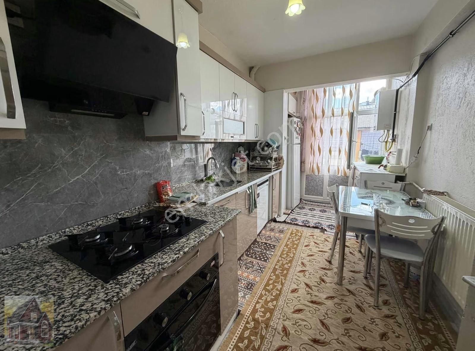 105 Evlerde Bakımlı Satılık Daire - Görsel 5